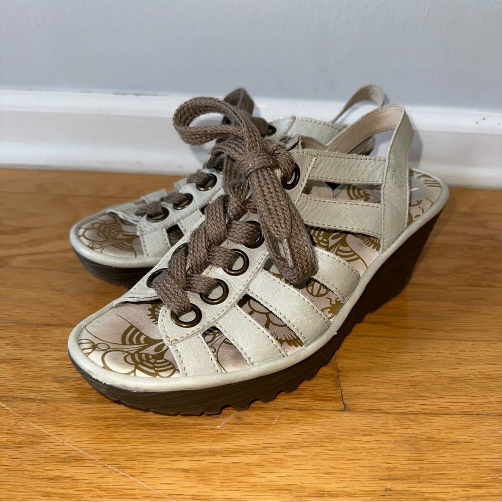 Fly London Yito Leather Lace-Up Wedge Sandals Ivory Size 39 / 8.5